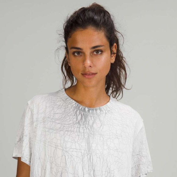 Meet your Posher, Elizabeth - Picture 1 of 1